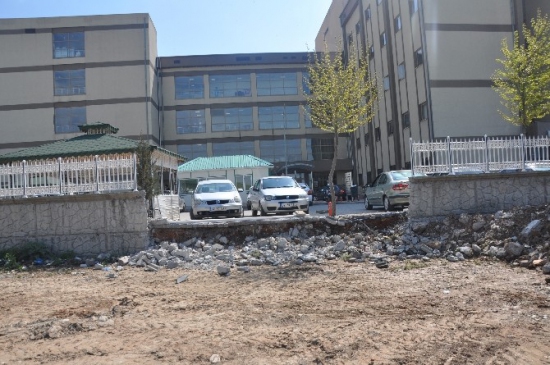 Kahta Devlet Hastanesine 2 Yeni Kapı