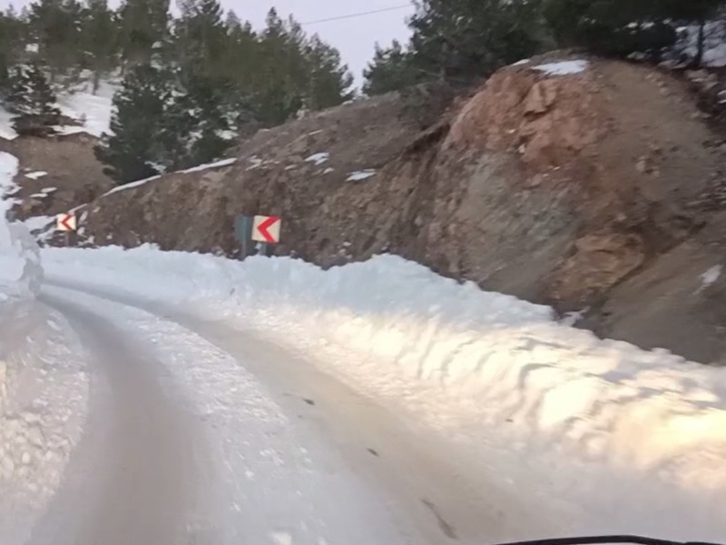 Sincik Kahta karayolu tek şerit!