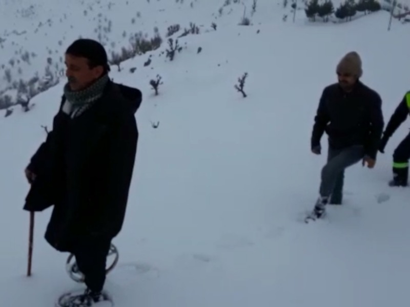 Akedaş ekipleri zor şartlarda çalışıyor