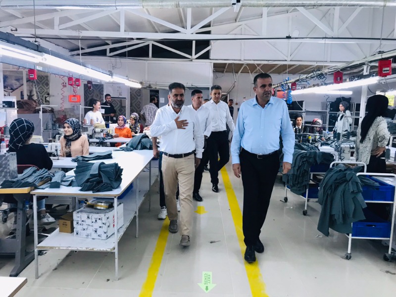 Milletvekili Fırat, Tekstil İşletmelerini Gezdi