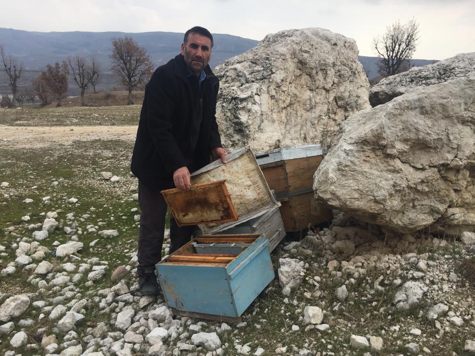 Kahta’da 16 Adet Arılı Kovan Çalındı