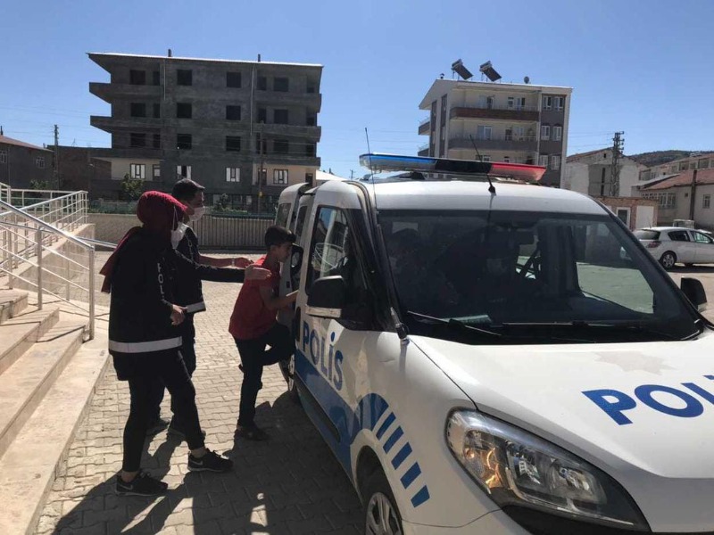 Öğrenciyi sınava polis ekipleri yetiştirdi